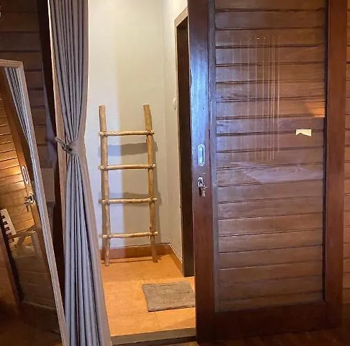 Bali Wood ロッジ Munduk